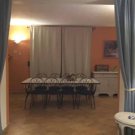 Casa Aiva & Il Ciabutin, In Collina Tra I Vigneti Landhuis
