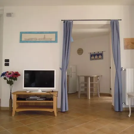 Landhuis Casa Aiva & Il Ciabutin, In Collina Tra I Vigneti Pinerolo