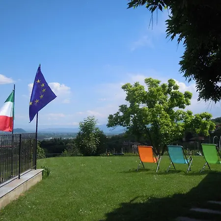 Landhuis Casa Aiva & Il Ciabutin, In Collina Tra I Vigneti Pinerolo