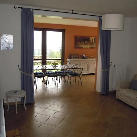Landhuis Casa Aiva & Il Ciabutin, In Collina Tra I Vigneti